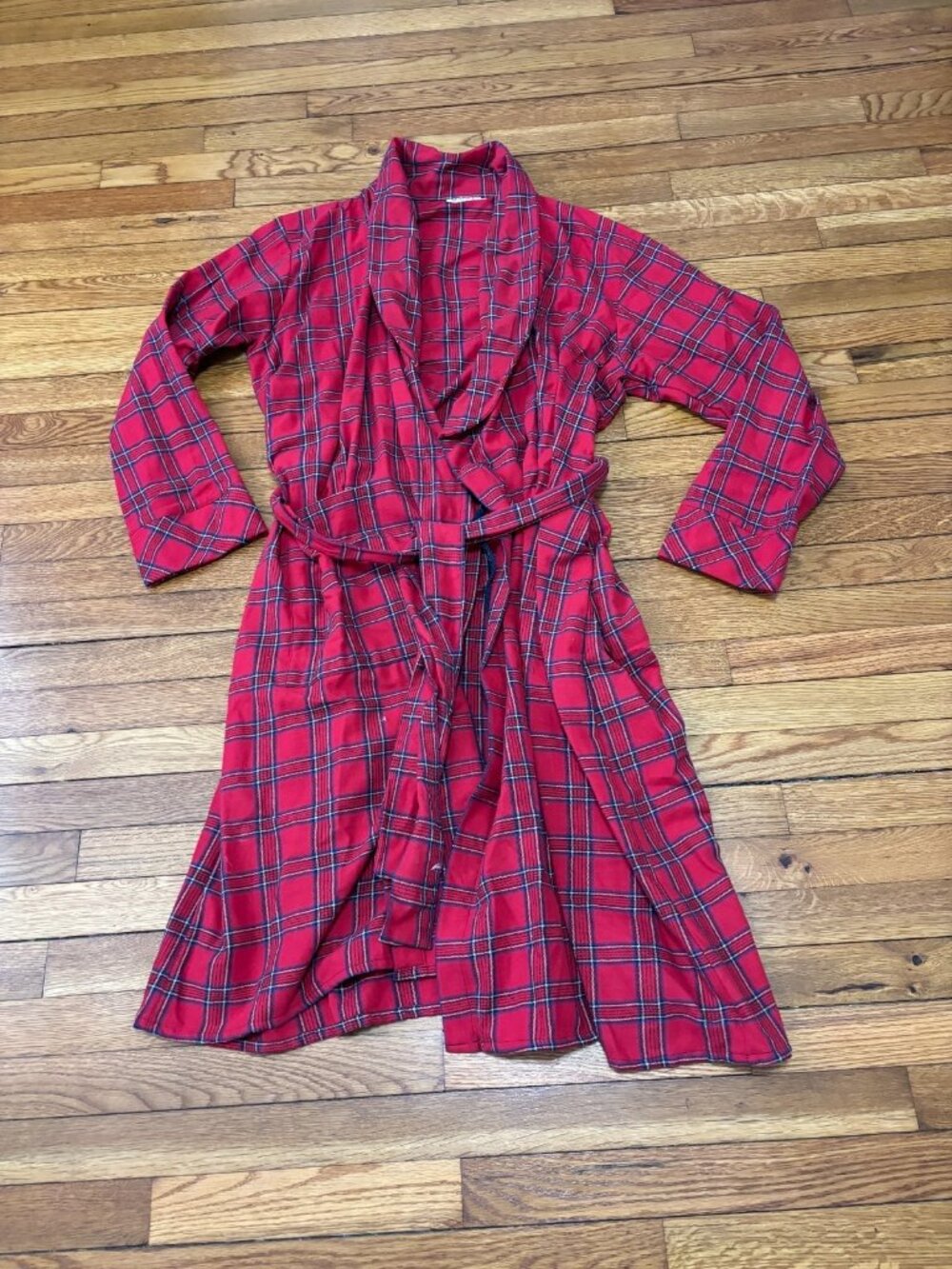 Magee Donegal Ireland Mens Robe size L Red Plaid Flannel Cotton Pockets